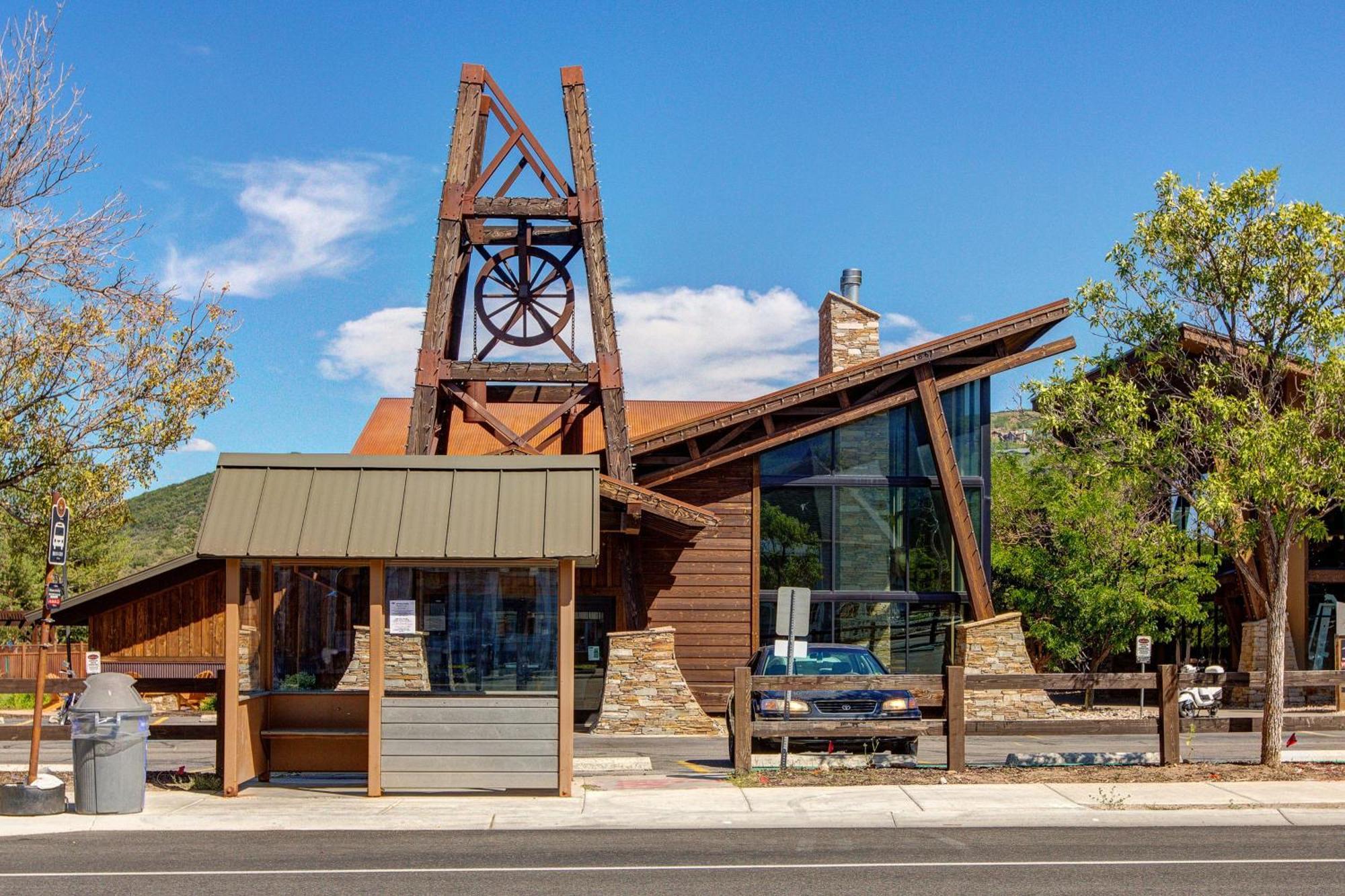 Quaint Prospector Lodge Park City Room photo